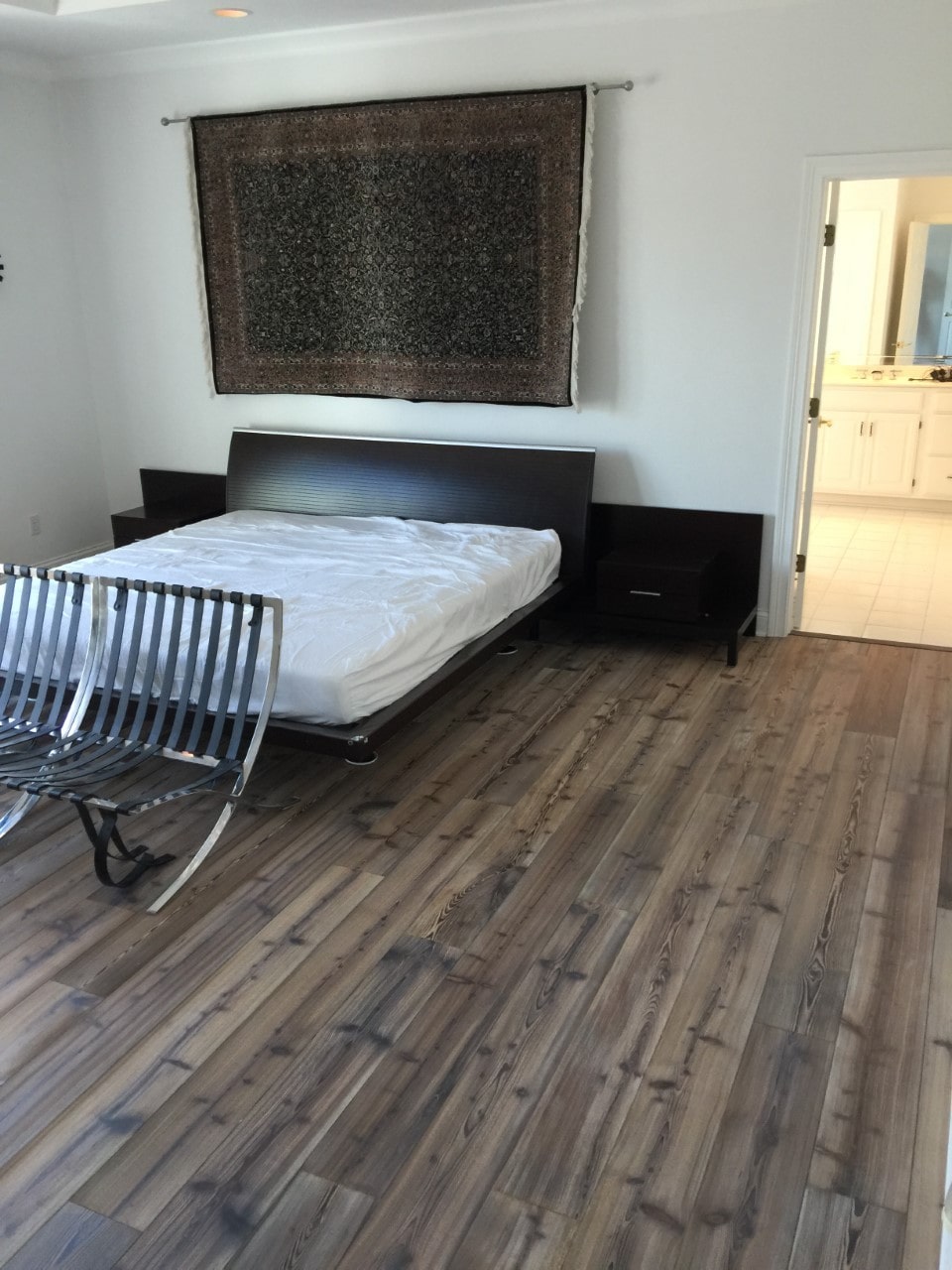 Laminate Floors In Bedroom